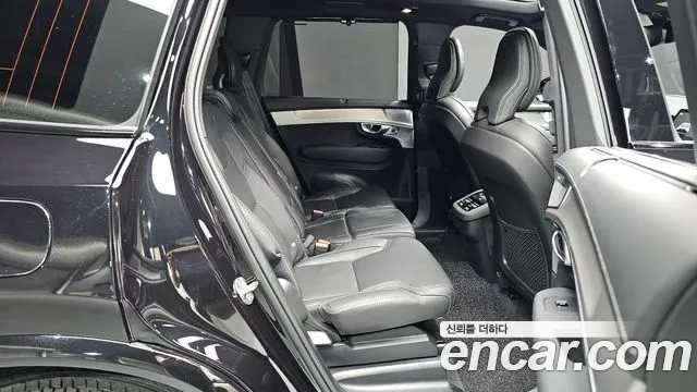 Volvo XC90 Generation 2 — Фото автомобиля 10