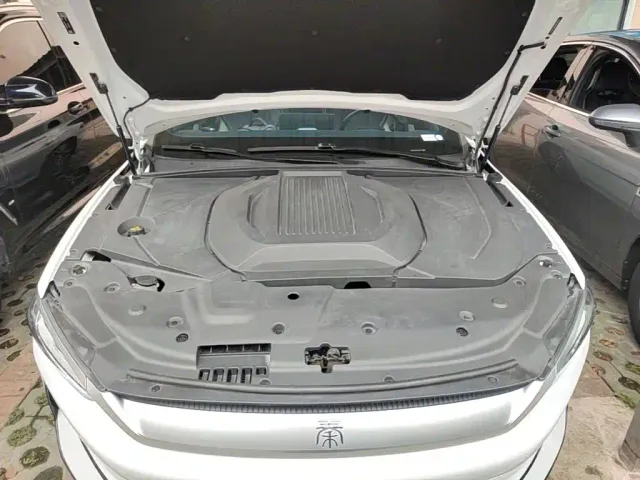 BYD Qin PLUS — Фото автомобиля 19