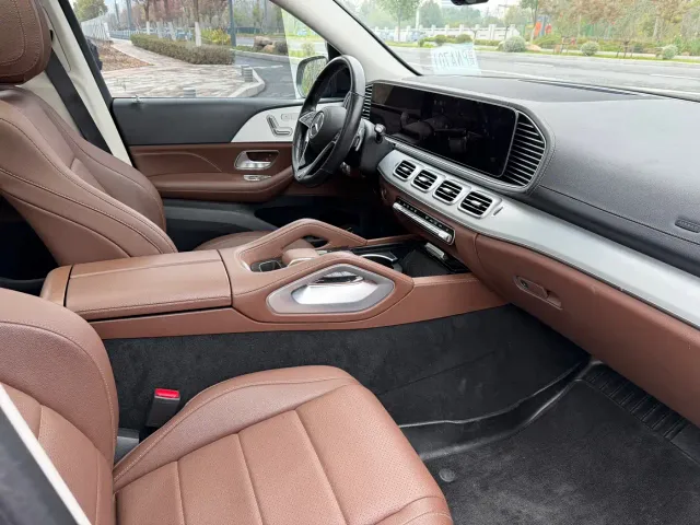 Mercedes-Benz GLE-Class — Фото автомобиля 11