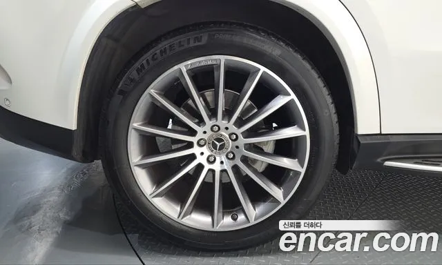 Mercedes-Benz GLE-Class — Фото автомобиля 5