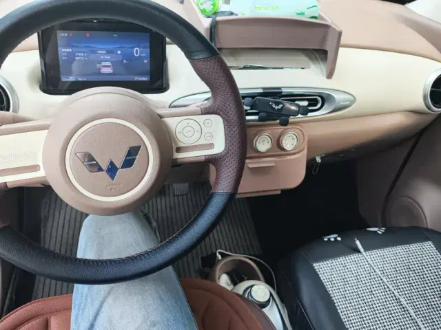Wuling Hongguang Mini EV — Фото автомобиля 12