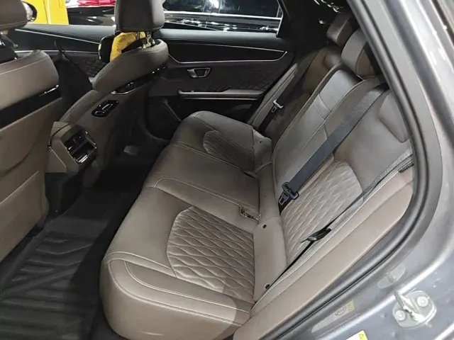 BYD Han — Фото автомобиля 12