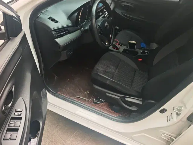 Toyota Vios FS — Фото автомобиля 17