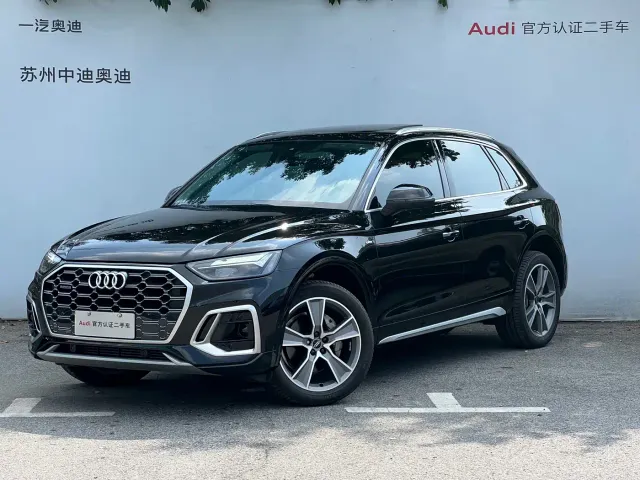 Фотография автомобиля — Audi Q5L