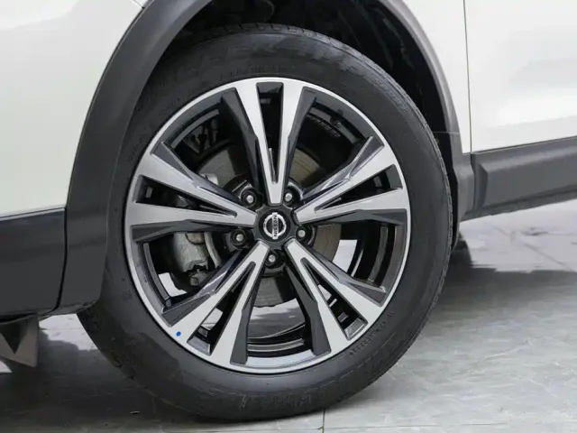 Nissan Qashqai — Фото автомобиля 3