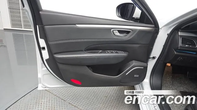 Renault-KoreaSamsung SM6 Новый SM6 — Фото автомобиля 23