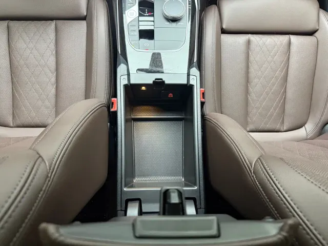 BMW 3 Series — Фото автомобиля 13