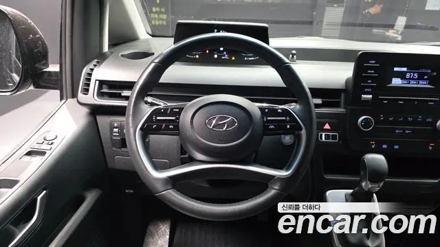 Hyundai Staria Staria — Фото автомобиля 13
