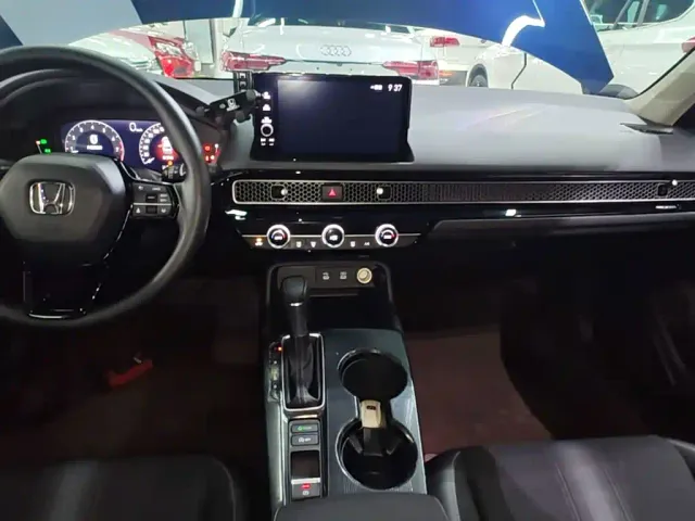 Honda Civic — Фото автомобиля 12