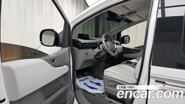 Hyundai Staria — Фото автомобиля 15