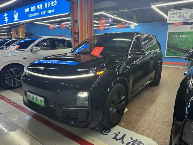 Фотография автомобиля — Li Auto L9