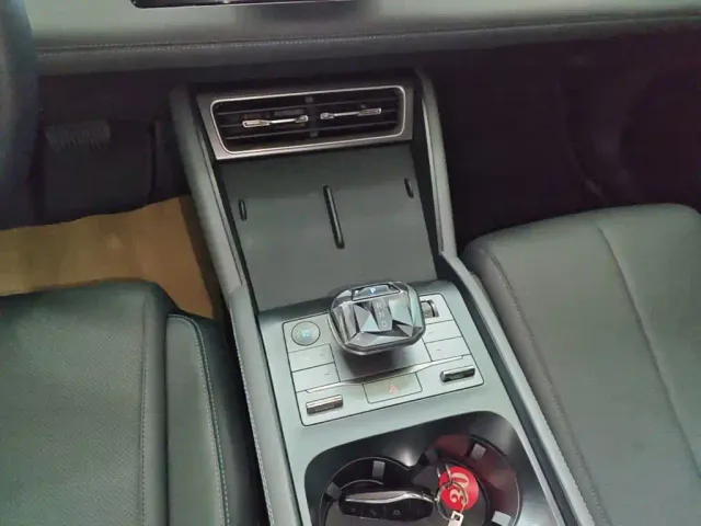 BYD Qin L — Фото автомобиля 13