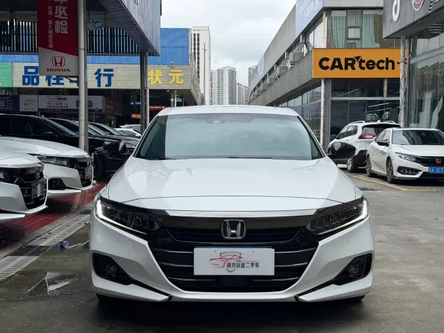 Honda Accord — Фото автомобиля 2