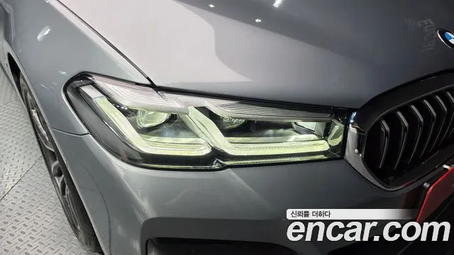 BMW 5 Series G30 — Фото автомобиля 7
