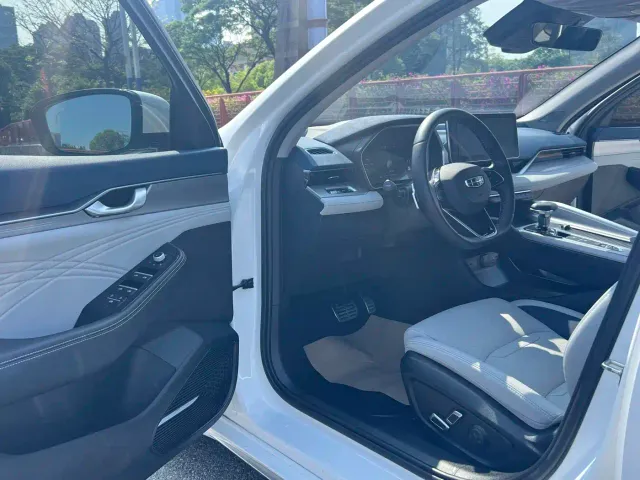 Geely Xingrui — Фото автомобиля 6