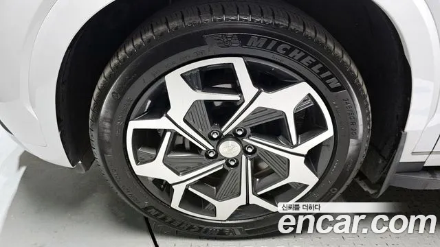 Hyundai Palisade Palisade Дизель 2.2 2WD — Фото автомобиля 17