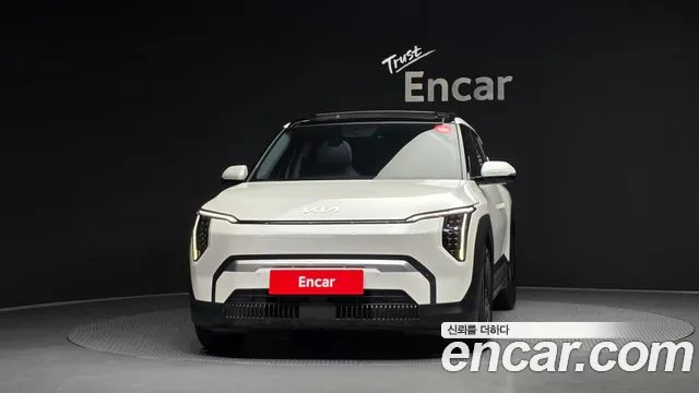 Kia EV3 — Фото автомобиля 3