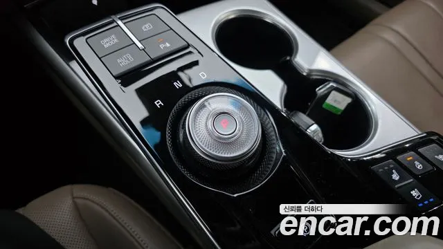 Kia K8 Hybrid — Фото автомобиля 12