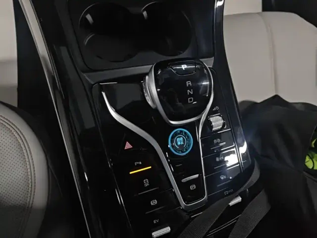 BYD Qin PLUS — Фото автомобиля 13
