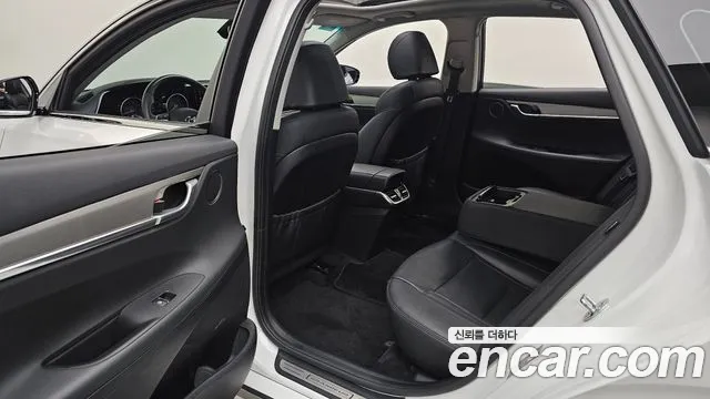 Hyundai Grandeur Новый Grandeur IG 3.0 LPi (Для проката) — Фото автомобиля 9