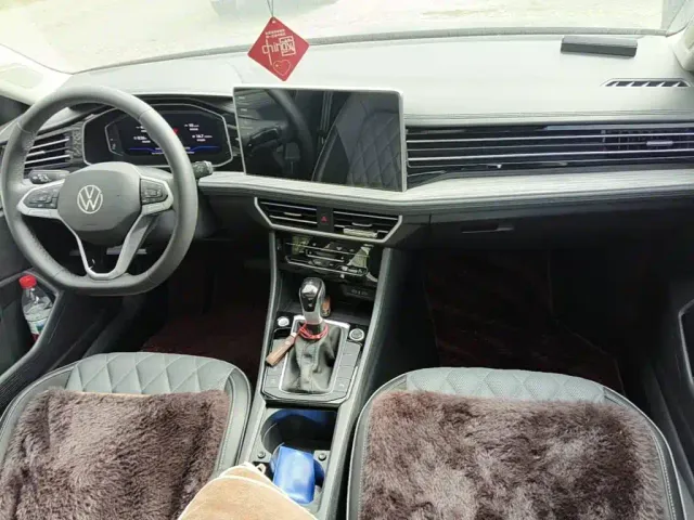 Volkswagen Sagitar — Фото автомобиля 11