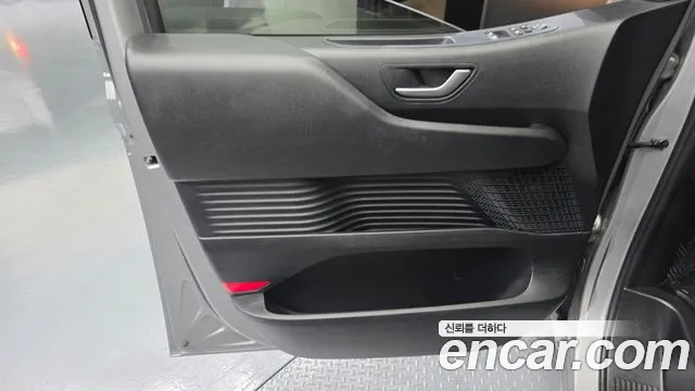 Hyundai Staria Staria Карго 3 места — Фото автомобиля 24