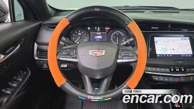 Cadillac XT4 2.0 Sport AWD — Фото автомобиля 13