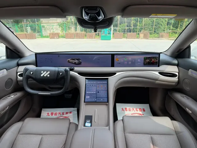 IM Motors L6 — Фото автомобиля 15