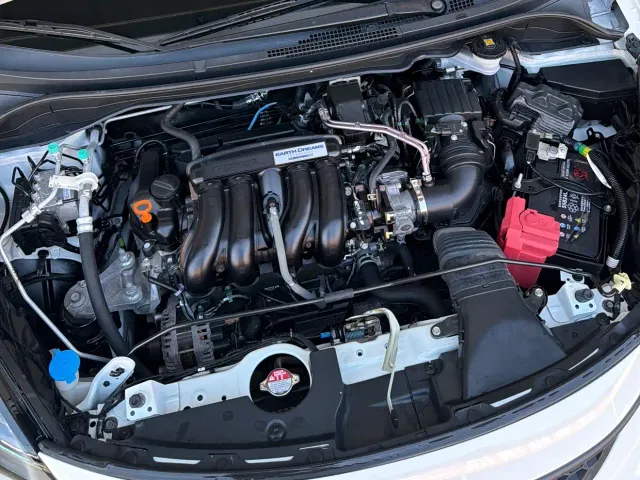 Honda Fit — Фото автомобиля 10