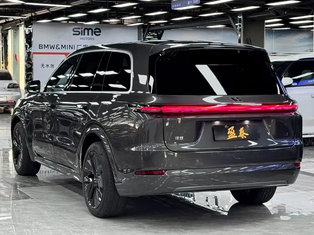 Li Auto L9 — Фото автомобиля 5