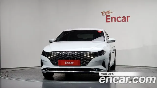 Hyundai Grandeur Новый Grandeur IG 3.0 LPi (Для проката) — Фото автомобиля 3