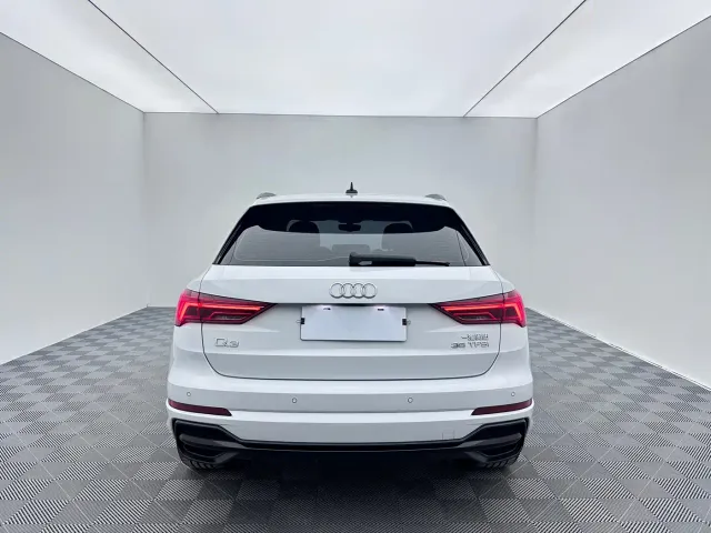 Audi Q3 — Фото автомобиля 5