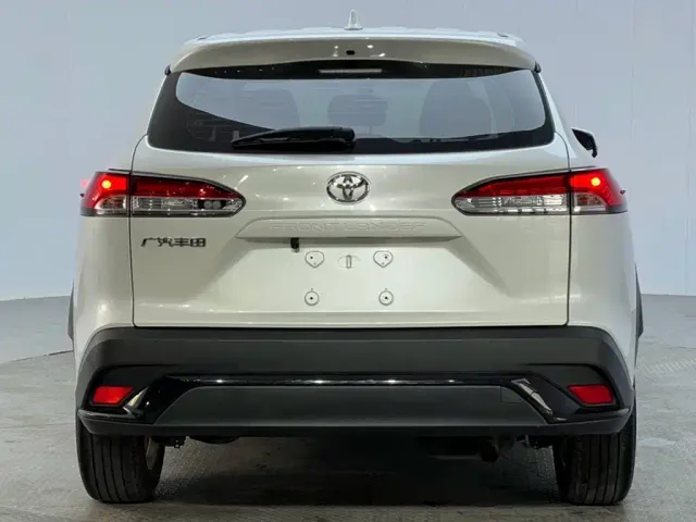 Toyota Frontlander — Фото автомобиля 13