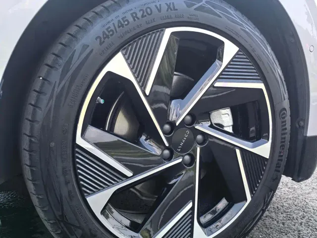 Lynk & Co Z20 — Фото автомобиля 10