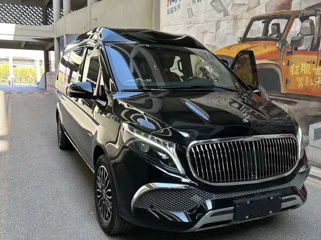 Mercedes-Benz V-Class — Фото автомобиля 2