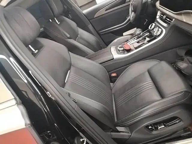 Hongqi H9 — Фото автомобиля 24