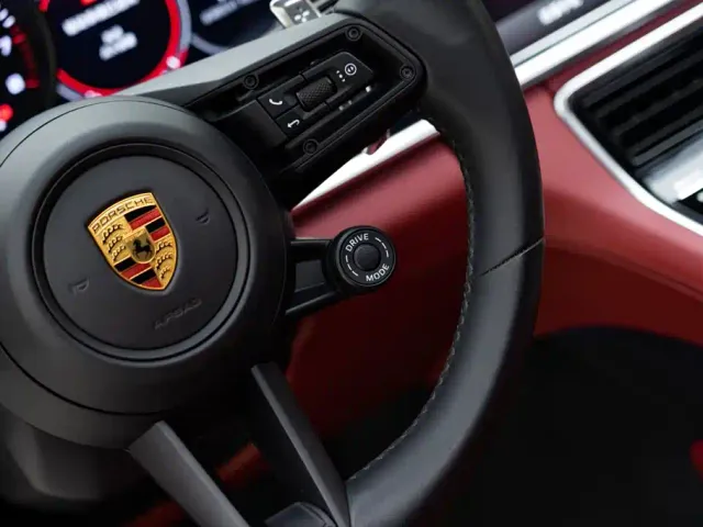 Porsche Panamera — Фото автомобиля 22