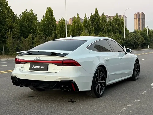 Audi A7 — Фото автомобиля 5