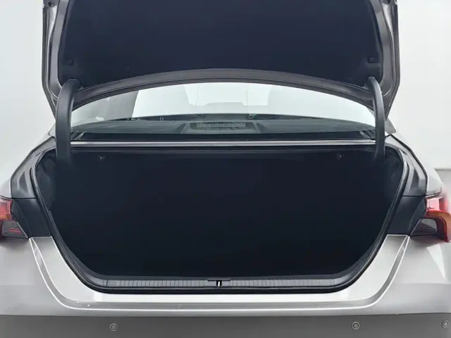 Toyota Avalon — Фото автомобиля 16
