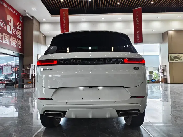 Land Rover Range Rover Sport — Фото автомобиля 17