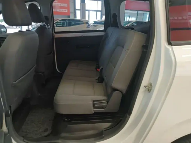 Wuling Hongguang — Фото автомобиля 16