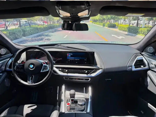BMW XM — Фото автомобиля 5