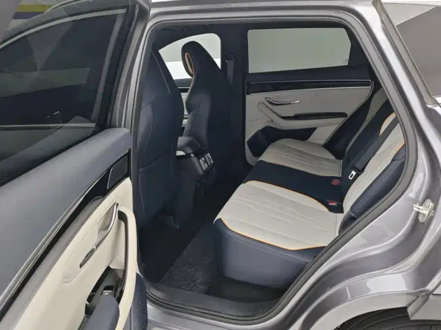 BYD Song PLUS — Фото автомобиля 10