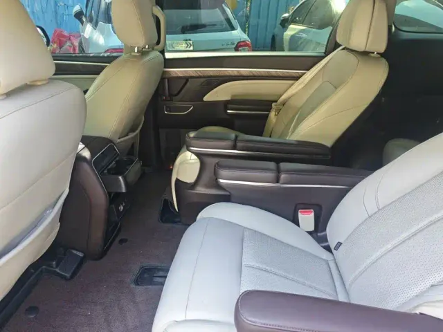 GAC Trumpchi M8 — Фото автомобиля 18