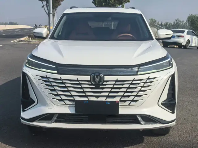 Changan CS75 Plus — Фото автомобиля 2