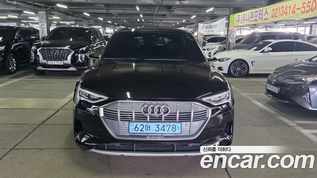 Audi e-tron — Фото автомобиля 18