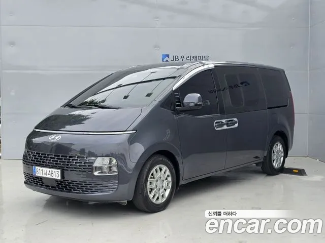 Фотография автомобиля — Hyundai Staria