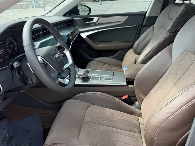 Audi A7L — Фото автомобиля 4