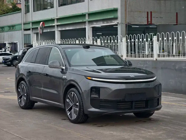 Li Auto L6 — Фото автомобиля 4