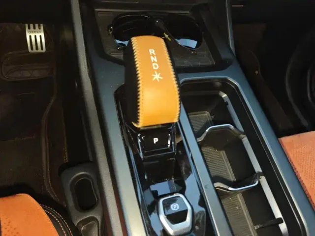 Geely Haoyue L — Фото автомобиля 16